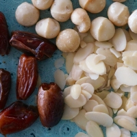 Almond and Macadamia Nut Milk